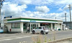 ファミリーマート 吉川会津店