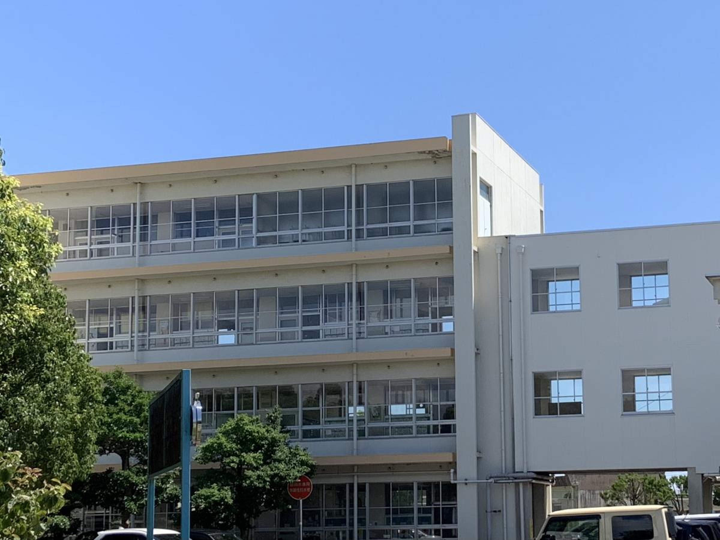 西尾 市立 西尾 小学校