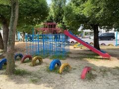 西尾小学校