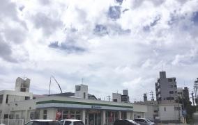 ファミリーマート　勢理客二丁目店