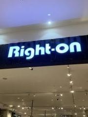 ライトオン　ヒルズウォーク徳重ガーデンズ店