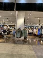 ライトオン　ヒルズウォーク徳重ガーデンズ店