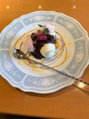 紀男カフェめいてつ・エムザ店