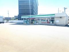 ファミリーマート　山口泉都町店