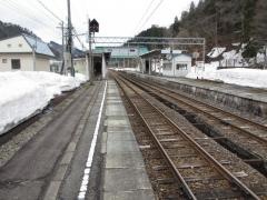 及位駅
