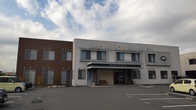 サントピアかにえ 建物全景