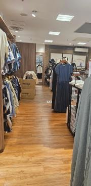ハニーズ　笹塚２１店
