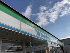 ファミリーマート　草加ひがし店