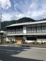 民宿辯天荘