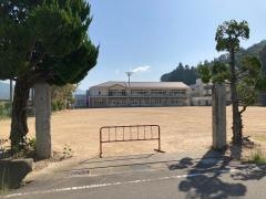 新井小学校