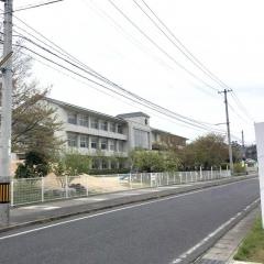 岩倉小学校