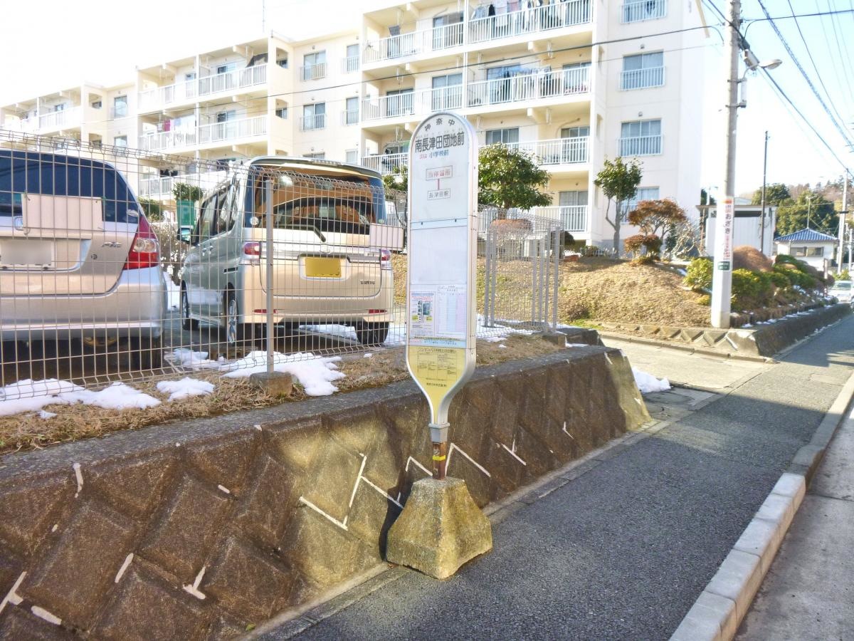 バス停外観