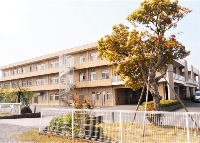 介護老人保健施設さとまち 施設外観