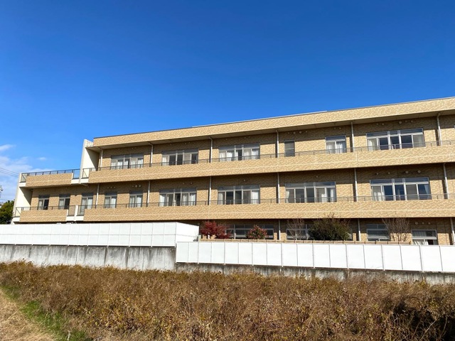 介護老人保健施設さとまち 施設外観
