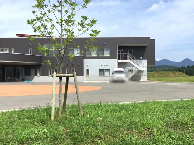 日赤鶯鳴荘 施設外観