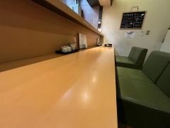 赤い鳥津駅前店