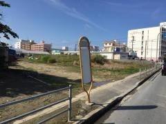 「座安」バス停留所