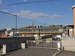 友生小学校