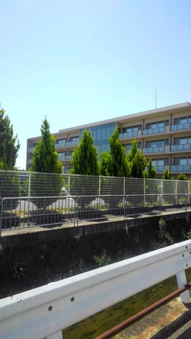 医療法人社団医聖会　介護老人保健施設梨の里 建物全景