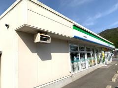 ファミリーマート　唐津相知町店