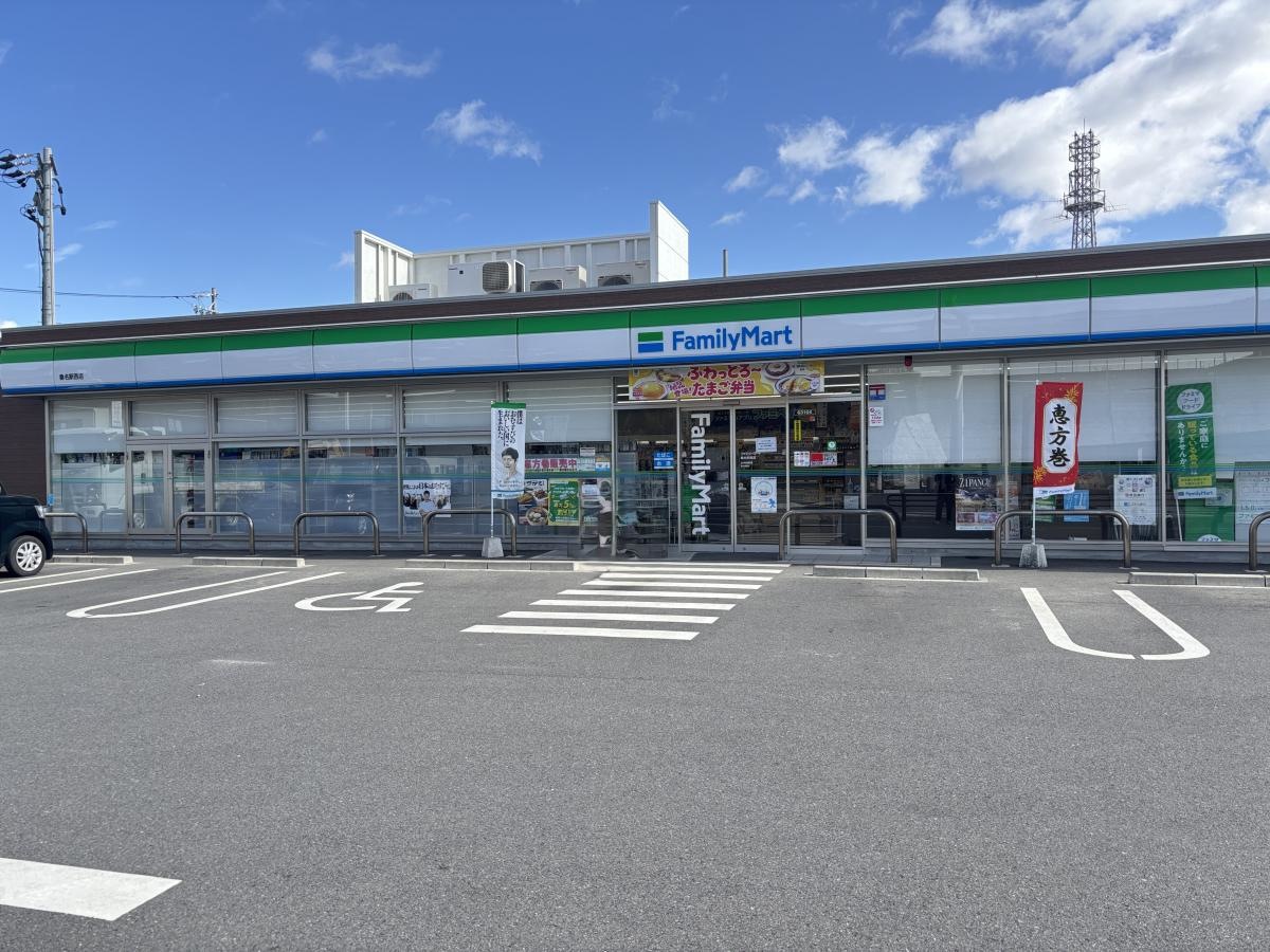 ファミリーマート　桑名駅西店　店舗外観