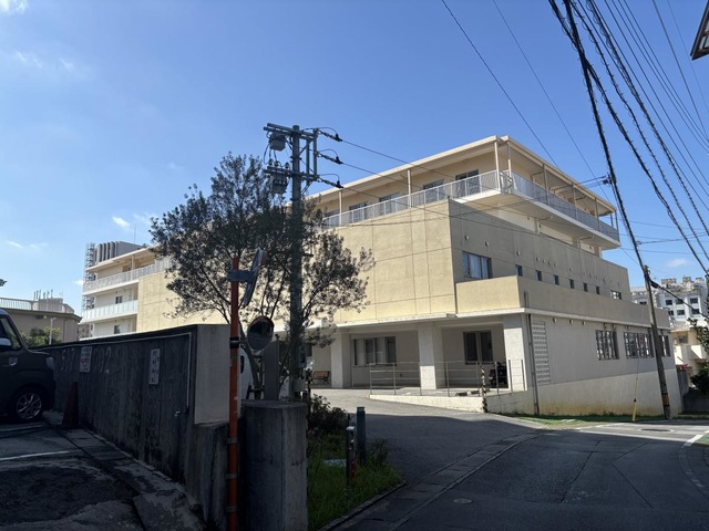 地域密着型複合百穂苑
