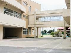 潮来市立潮来第二中学校