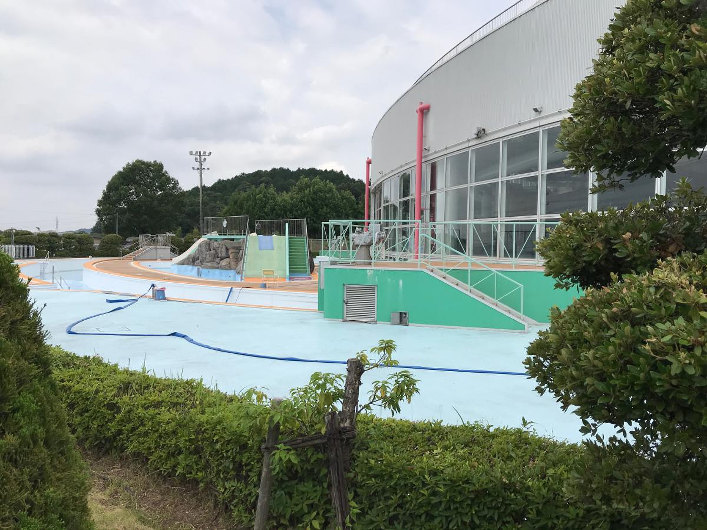 温水 プール 小牧