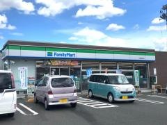 ファミリーマート　天狗屋勝目店