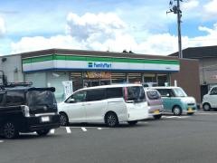ファミリーマート　天狗屋勝目店