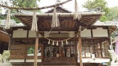 南出白山比め神社