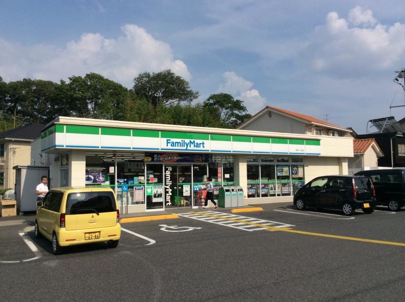 ファミマ吉成1丁目店