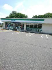 ファミリーマート　吉成一丁目店
