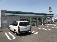 ファミリーマート　岐阜北鶉店