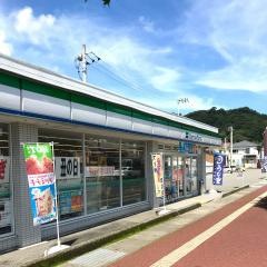 ファミリーマート　高知北竹島店