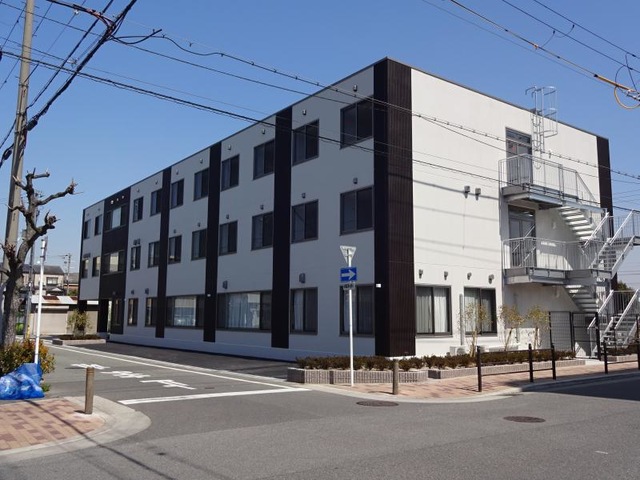 シニアハウス笑楽 東住吉 施設外観