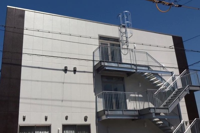 シニアハウス笑楽 東住吉 施設外観