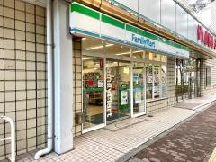 ファミリーマート　新潟プラーカ3店