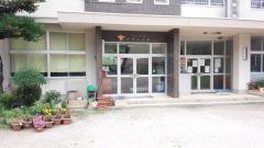 赤屋小学校