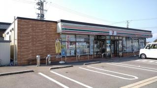 セブンイレブン　本巣文殊店