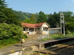 仁山駅