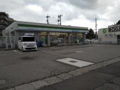 ファミリーマート　石川屋金沢笠舞店