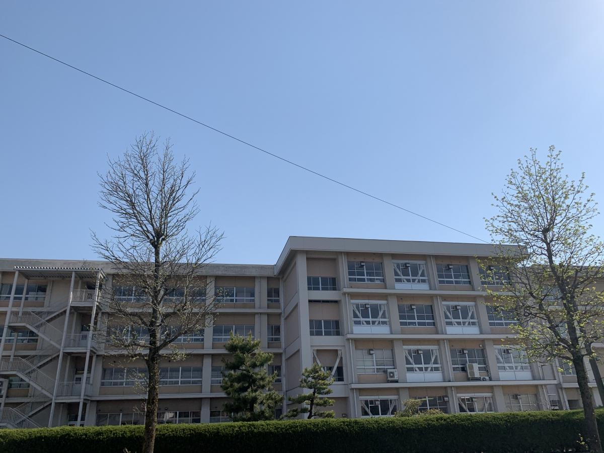 富山県射水市　小杉高校