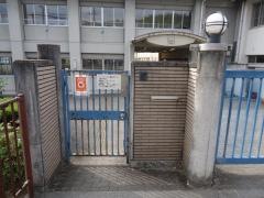 山滝小学校