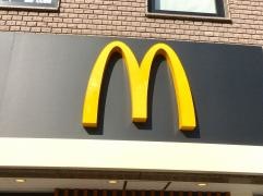 マクドナルド　三宮北口店