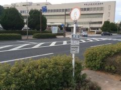 「医大前」バス停留所