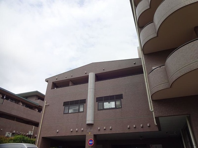 中銀ライフケア横浜希望ヶ丘 施設外観