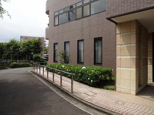 中銀ライフケア横浜希望ヶ丘 施設外観