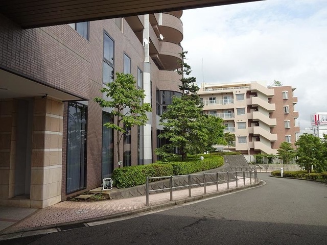 中銀ライフケア横浜希望ヶ丘 施設外観