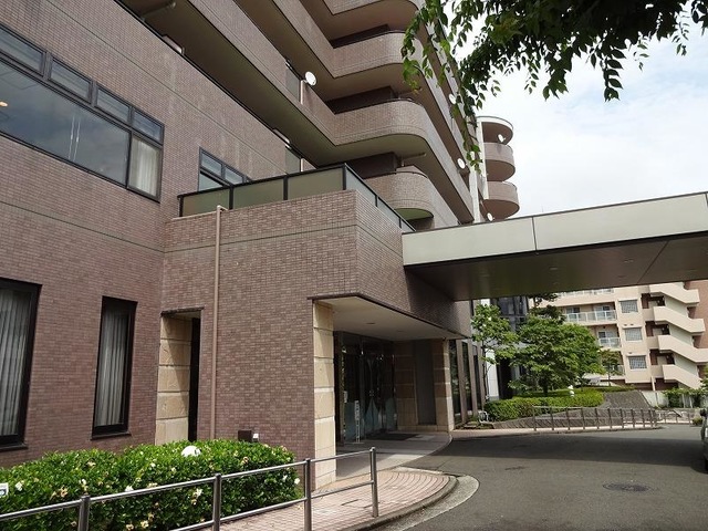 中銀ライフケア横浜希望ヶ丘 施設外観
